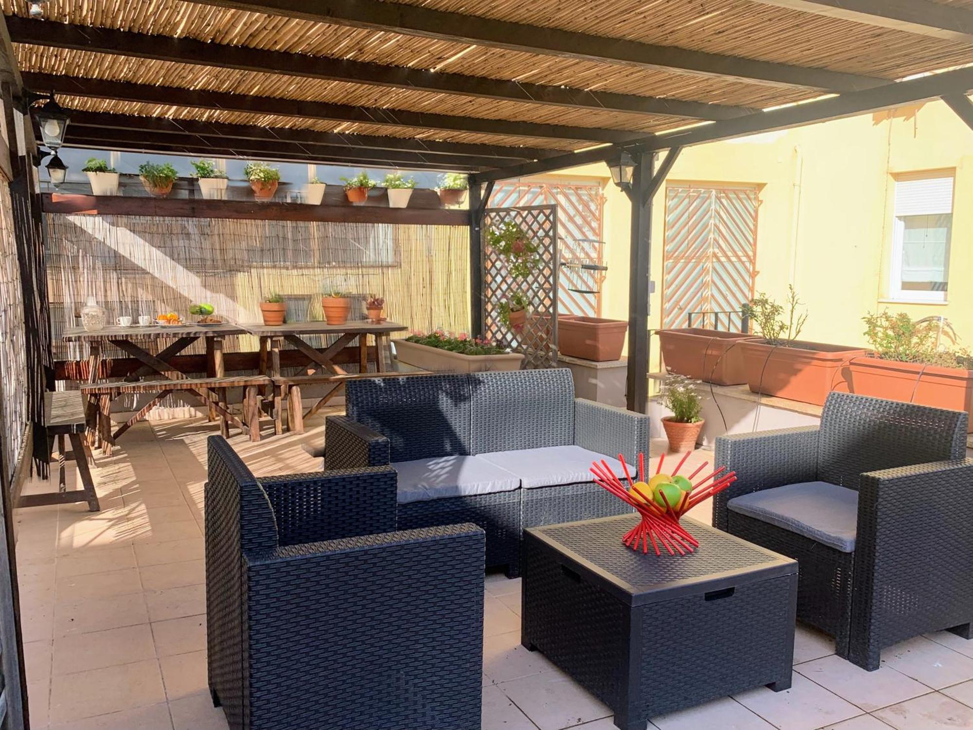 Oasi Urbana Con Terrazza E Vista Lägenhet Cagliari Exteriör bild